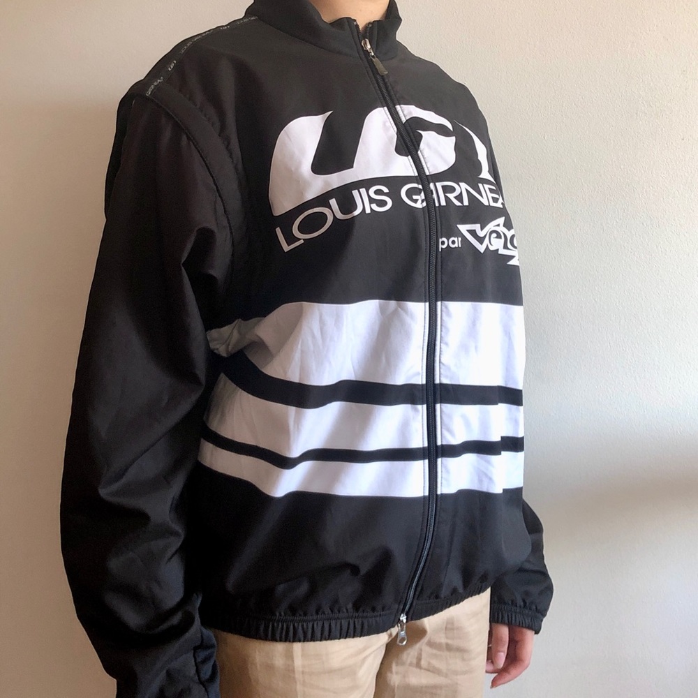 black jacket - Picture 2 of 5